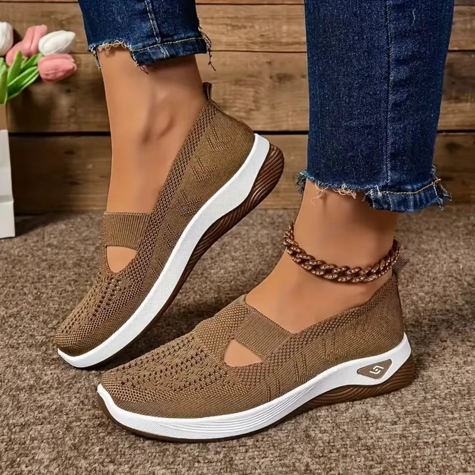 CARRY ORTHOPEDIC SLIP ONS