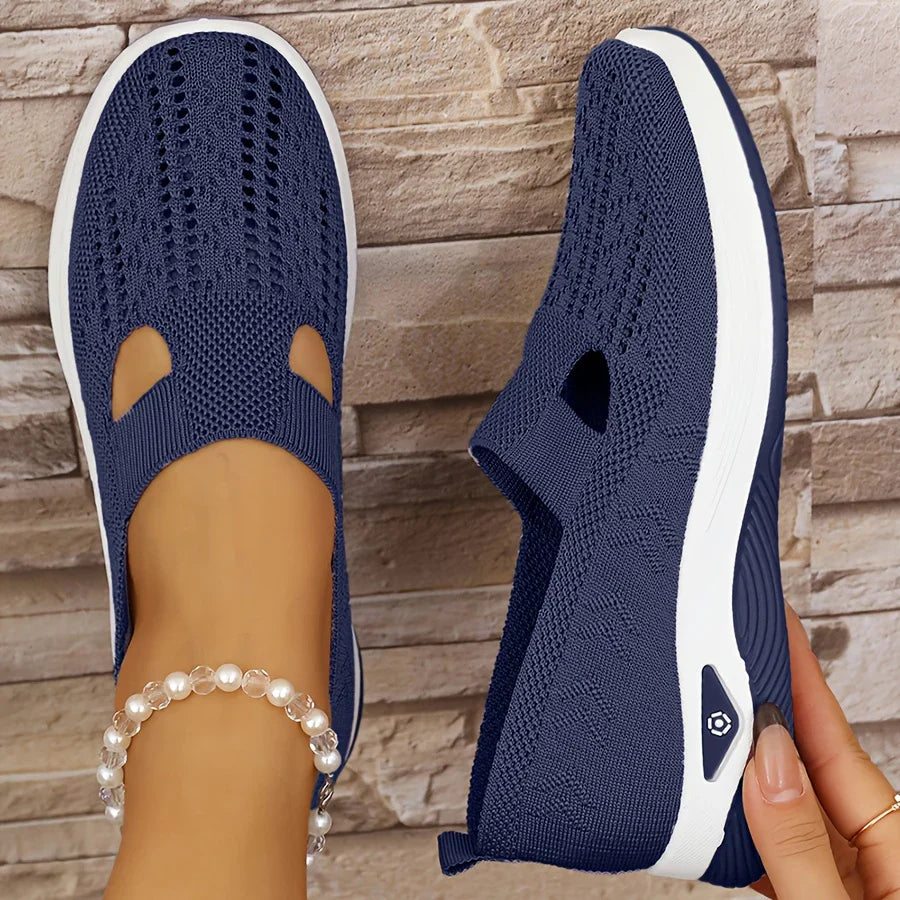 CARRY ORTHOPEDIC SLIP ONS