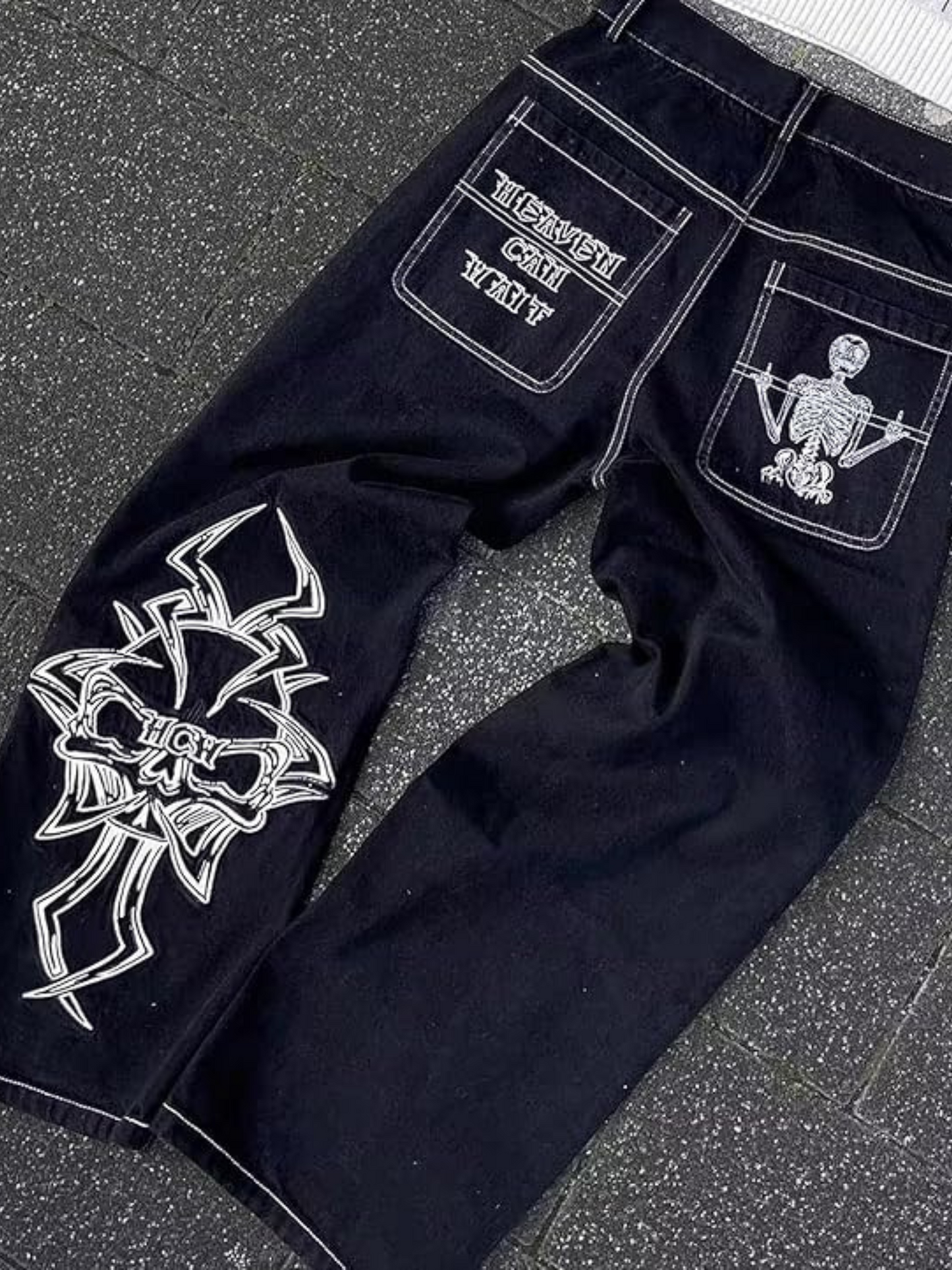 BLAZE EMBROIRERED JEANS