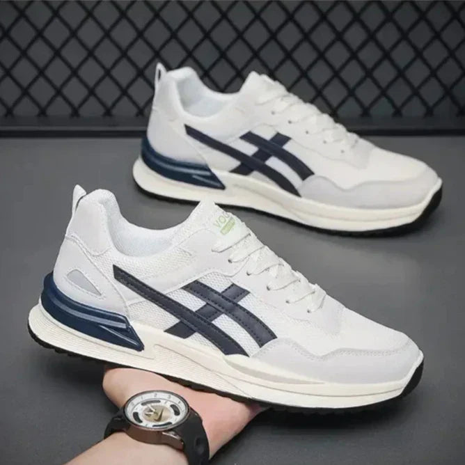 NOMAD TRAIL SNEAKERS