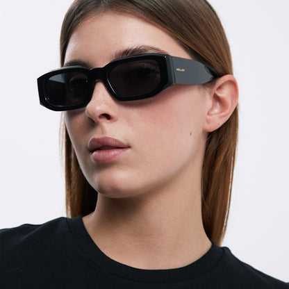 KIRA ATHLETIC SUNGLASSES